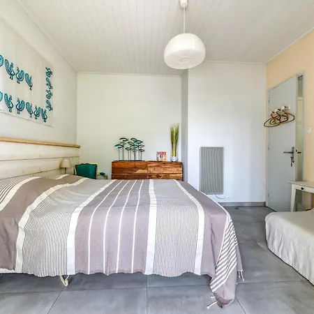 Maison De Famille Spacieuse A 1 Min De La A Pied, 2 펜션 *