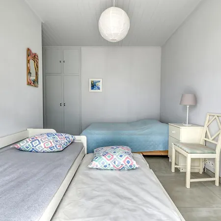 Maison De Famille Spacieuse à 1 Min De La à Pied, 2 Hébergement de vacances